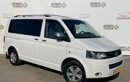 Volkswagen Caravelle T5, 2012 год, 2 850 000 рублей, 2 фотография
