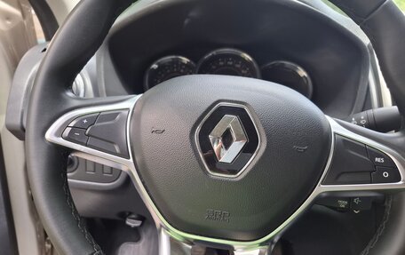 Renault Logan II, 2019 год, 1 350 000 рублей, 4 фотография