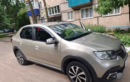 Renault Logan II, 2019 год, 1 350 000 рублей, 5 фотография