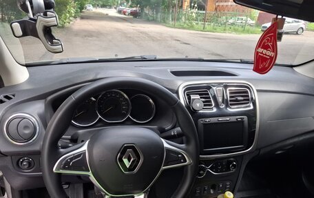 Renault Logan II, 2019 год, 1 350 000 рублей, 6 фотография