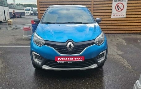 Renault Kaptur I рестайлинг, 2017 год, 1 550 000 рублей, 2 фотография