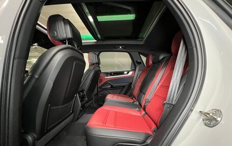 Porsche Cayenne III, 2024 год, 15 990 000 рублей, 18 фотография