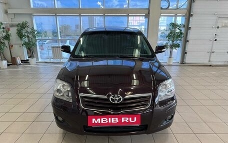Toyota Avensis III рестайлинг, 2006 год, 695 000 рублей, 3 фотография