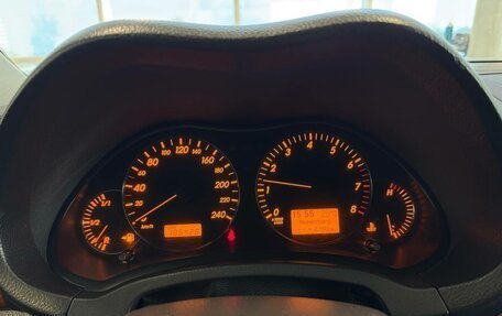 Toyota Avensis III рестайлинг, 2006 год, 695 000 рублей, 11 фотография