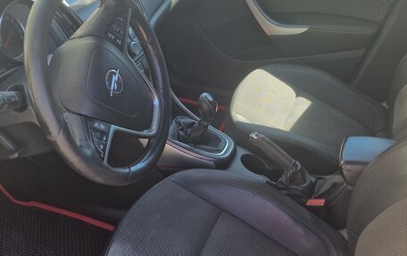 Opel Astra J, 2012 год, 590 000 рублей, 4 фотография