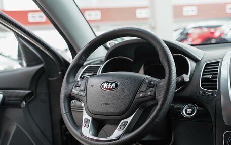 KIA Sorento II рестайлинг, 2015 год, 1 499 000 рублей, 12 фотография