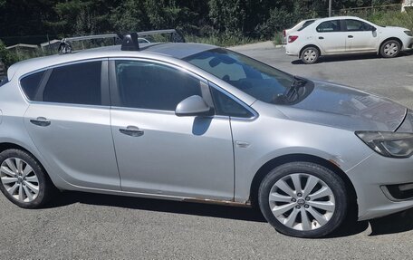 Opel Astra J, 2012 год, 590 000 рублей, 12 фотография