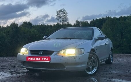 Honda Accord VII рестайлинг, 2000 год, 450 000 рублей, 3 фотография