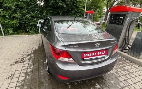 Hyundai Solaris II рестайлинг, 2011 год, 780 000 рублей, 3 фотография