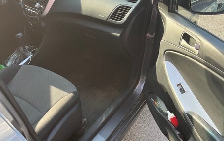Hyundai Solaris II рестайлинг, 2011 год, 780 000 рублей, 9 фотография