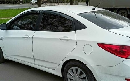 Hyundai Solaris II рестайлинг, 2012 год, 540 000 рублей, 4 фотография