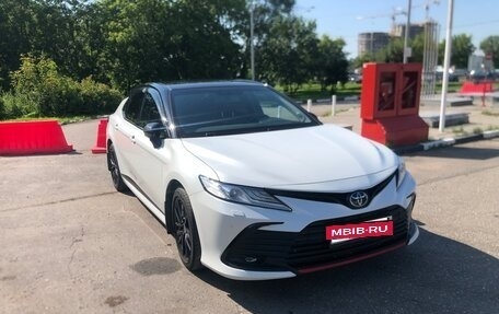 Toyota Camry, 2022 год, 3 500 000 рублей, 3 фотография