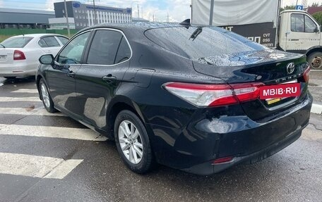 Toyota Camry, 2018 год, 1 850 000 рублей, 12 фотография