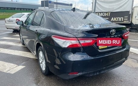 Toyota Camry, 2018 год, 1 850 000 рублей, 15 фотография