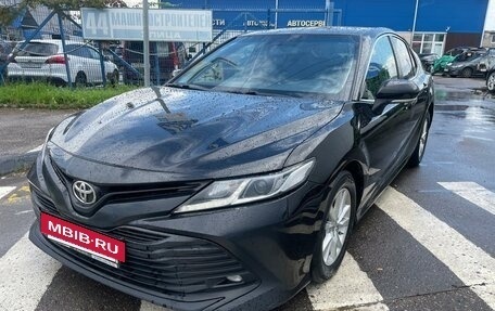 Toyota Camry, 2018 год, 1 850 000 рублей, 28 фотография