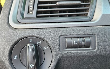 Skoda Rapid I, 2015 год, 979 000 рублей, 12 фотография