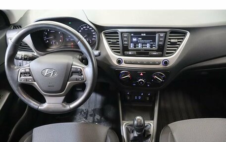 Hyundai Solaris II рестайлинг, 2019 год, 1 200 000 рублей, 9 фотография