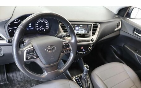 Hyundai Solaris II рестайлинг, 2019 год, 1 200 000 рублей, 6 фотография