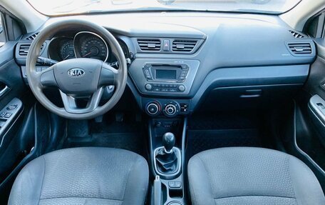 KIA Rio III рестайлинг, 2013 год, 860 000 рублей, 10 фотография