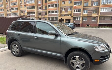Volkswagen Touareg III, 2004 год, 670 000 рублей, 3 фотография