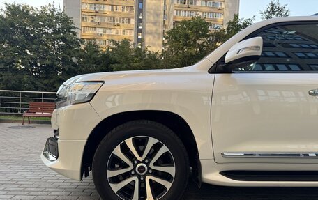 Toyota Land Cruiser 200, 2019 год, 7 390 000 рублей, 9 фотография