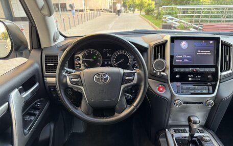 Toyota Land Cruiser 200, 2019 год, 7 390 000 рублей, 14 фотография