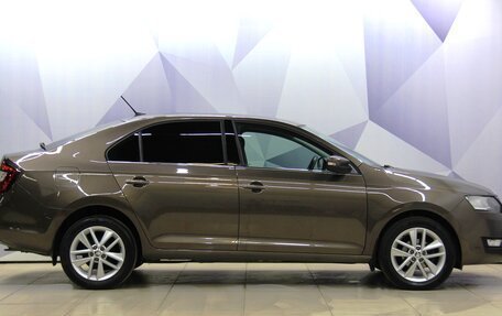 Skoda Rapid I, 2017 год, 895 000 рублей, 6 фотография