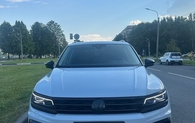 Volkswagen Tiguan II, 2019 год, 3 650 000 рублей, 1 фотография