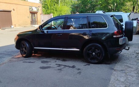 Volkswagen Touareg III, 2007 год, 850 000 рублей, 2 фотография