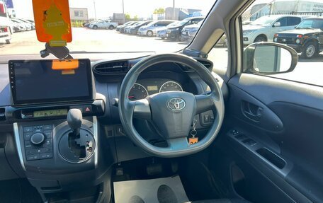 Toyota Wish II, 2012 год, 1 379 000 рублей, 15 фотография