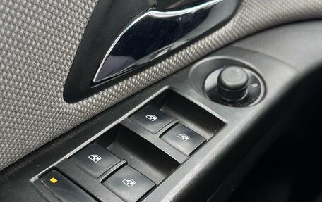 Chevrolet Cruze II, 2011 год, 750 000 рублей, 5 фотография