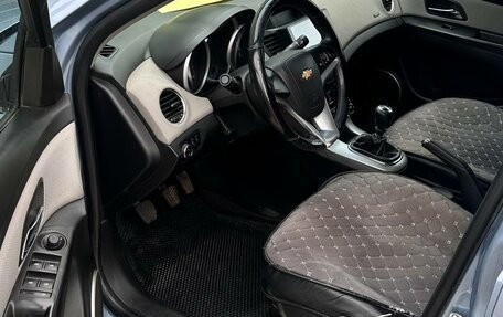 Chevrolet Cruze II, 2011 год, 750 000 рублей, 2 фотография
