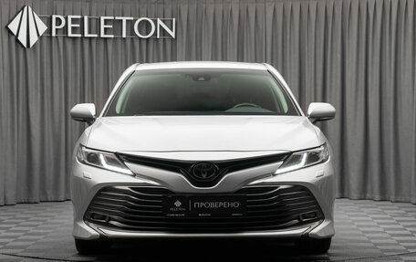 Toyota Camry, 2018 год, 2 580 000 рублей, 3 фотография