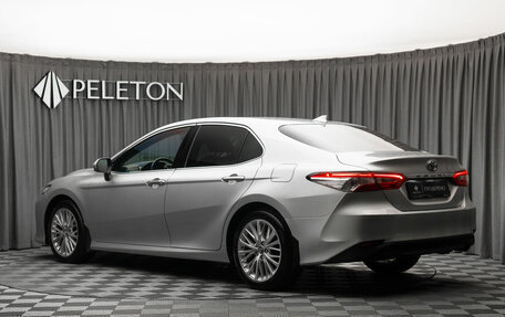 Toyota Camry, 2018 год, 2 580 000 рублей, 4 фотография
