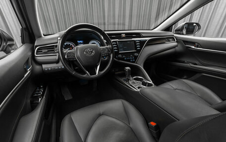 Toyota Camry, 2018 год, 2 580 000 рублей, 9 фотография