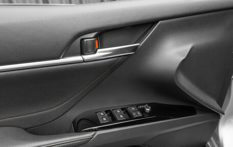 Toyota Camry, 2018 год, 2 580 000 рублей, 17 фотография