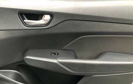 Hyundai Solaris II рестайлинг, 2019 год, 1 040 000 рублей, 18 фотография