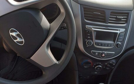 Hyundai Solaris II рестайлинг, 2016 год, 1 190 000 рублей, 14 фотография