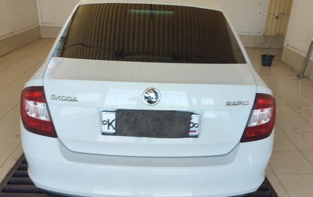 Skoda Rapid I, 2015 год, 1 100 000 рублей, 2 фотография