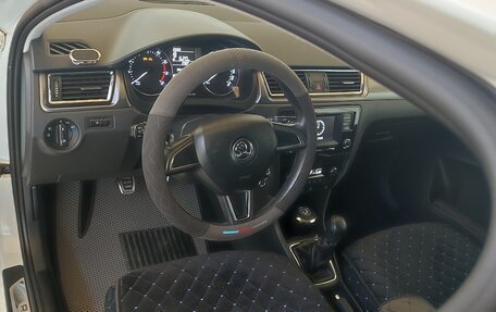 Skoda Rapid I, 2015 год, 1 100 000 рублей, 8 фотография