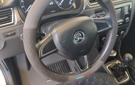 Skoda Rapid I, 2015 год, 1 100 000 рублей, 9 фотография