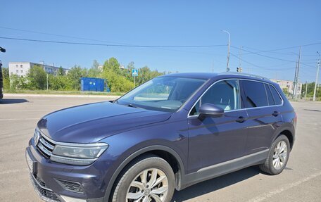 Volkswagen Tiguan II, 2017 год, 1 950 000 рублей, 2 фотография