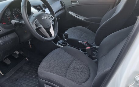 Hyundai Solaris II рестайлинг, 2016 год, 1 047 000 рублей, 7 фотография