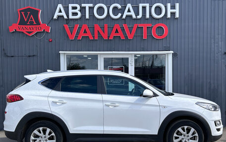 Hyundai Tucson III, 2018 год, 2 350 000 рублей, 3 фотография