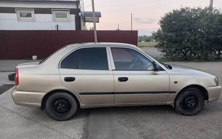 Hyundai Accent II, 2004 год, 320 000 рублей, 3 фотография
