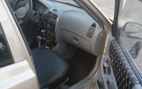 Hyundai Accent II, 2004 год, 320 000 рублей, 9 фотография