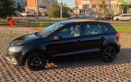Volkswagen Polo VI (EU Market), 2017 год, 960 000 рублей, 3 фотография