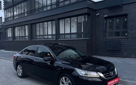 Honda Accord IX рестайлинг, 2013 год, 1 310 000 рублей, 6 фотография