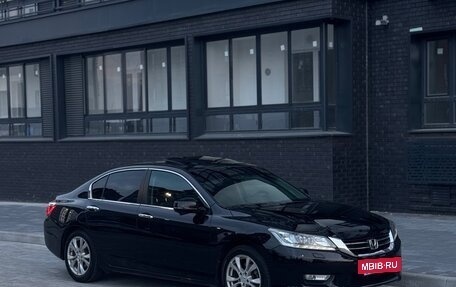 Honda Accord IX рестайлинг, 2013 год, 1 310 000 рублей, 8 фотография