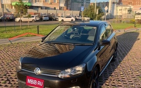 Volkswagen Polo VI (EU Market), 2017 год, 960 000 рублей, 2 фотография